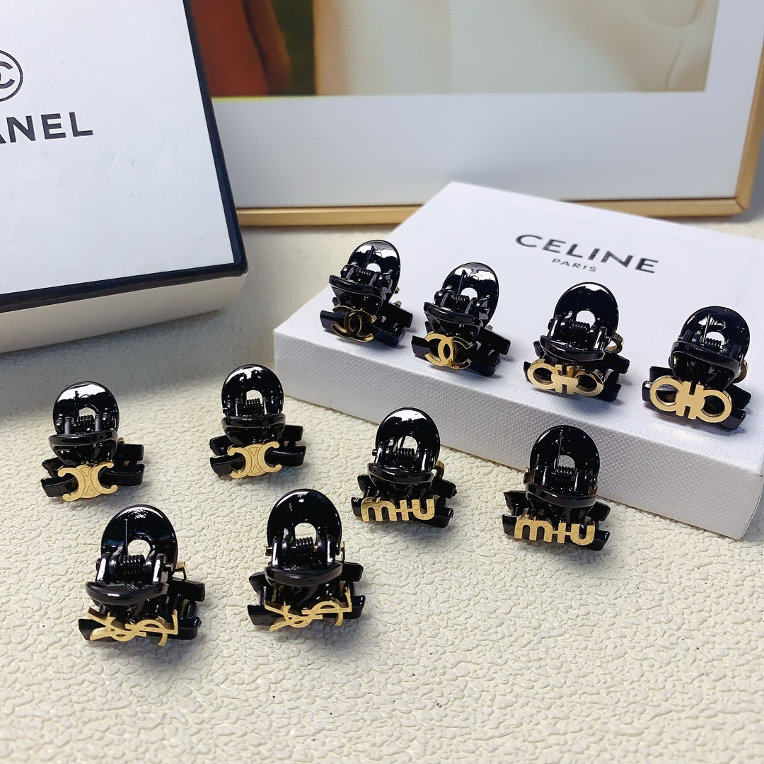 NO:280229,YSL Saint Laurent Chanel Xiaoxiang Celine Selin Miumiu Mini Titanium Steel Logo Bow Mini Small Clip Korean Style Small Edge Clip Exquisite Little Fairy Must-in-One Treasure Style Recommended Style (Pair of) Hair Accessories, Hairpins, Celine, Celine, Chanel, Miumiu, Saint Laurent, Saint Laurent, Hairpins19860909YSL圣罗兰 chanel小香 celine赛琳 miumiu缪缪 迷你钛钢logo蝴蝶结mini小抓夹韩版小边夹 精致小仙女必入单品 宝藏款 闭眼入推荐款（一对）发饰,发夹,celine,celine,chanel,miumiu,saint laurent,saint laurent,hairpins,accessory