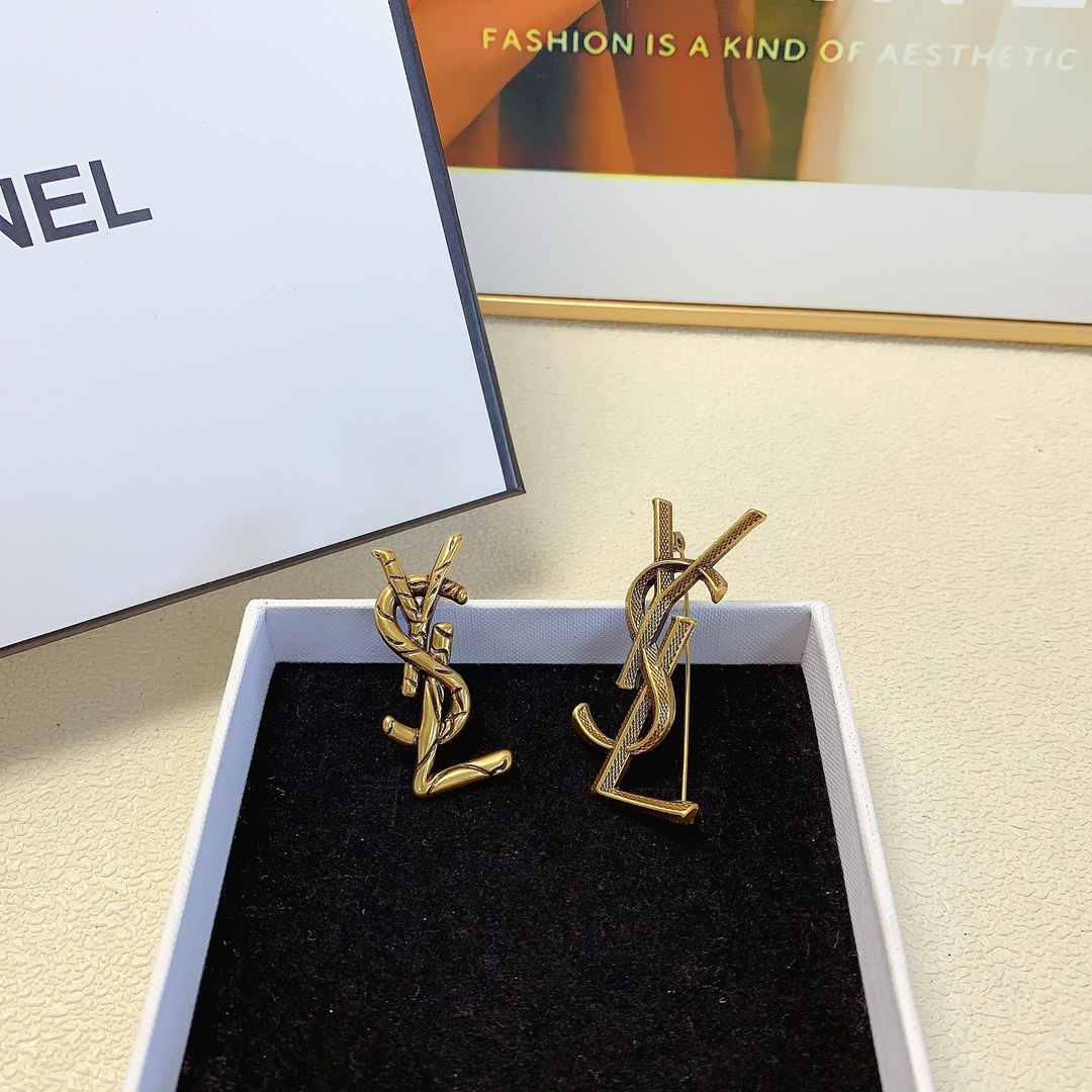 NO:280834,YSL Saint Laurent YSL brooch classic and popular simple logo brooch retro atmospheric and high-end exquisite little fairy must-have single item treasure model closed eyes recommended (single) hair accessories, hairpins, saint laurent, saint laurent, brooch, breastpin, hairpins19860909YSL圣罗兰 YSL胸针 经典爆款简约logo胸针复古大气上档次精致小仙女必入单品宝藏款 闭眼入推荐款（单个）发饰,发夹,saint laurent,saint laurent,brooch，breastpin,hairpins,accessory