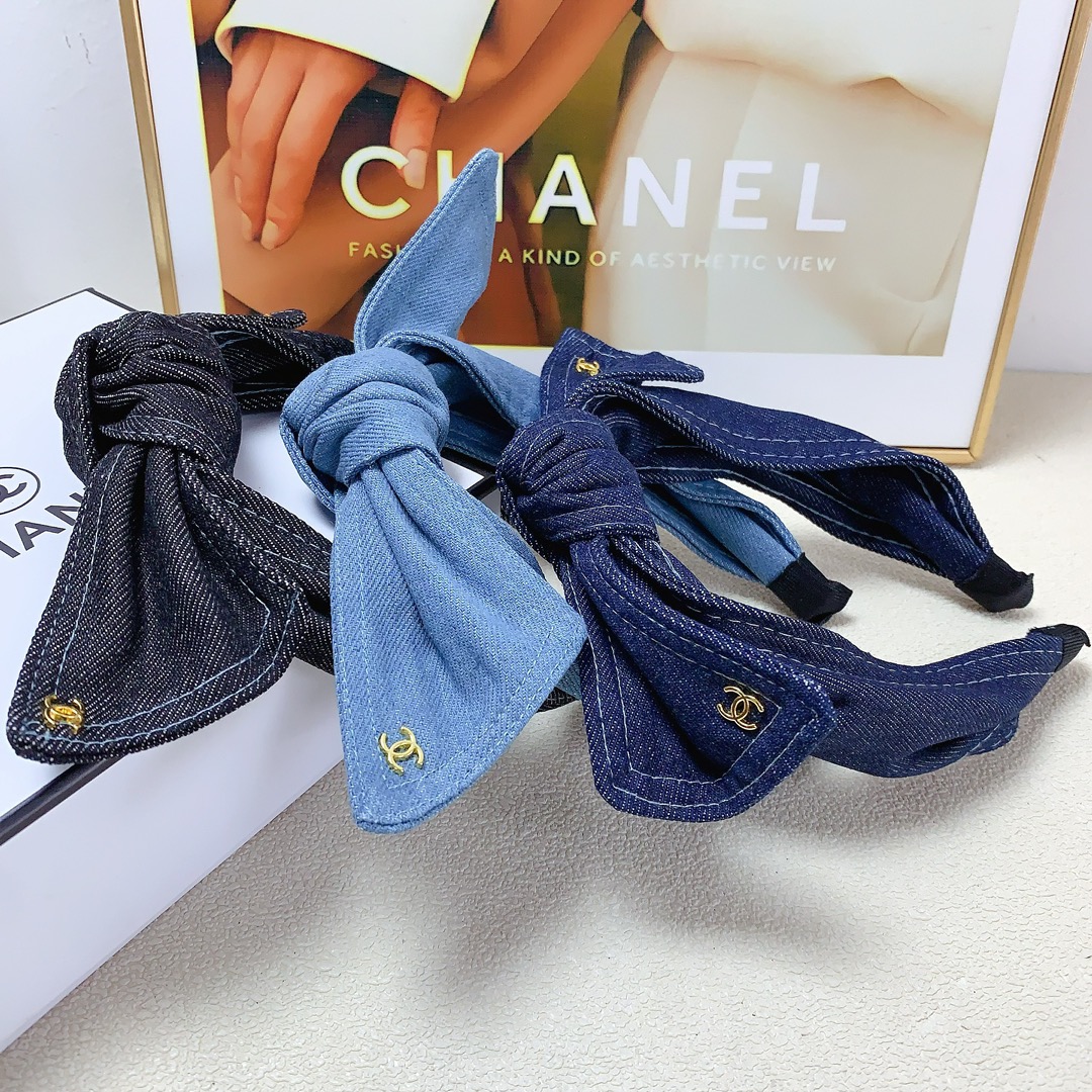 NO:281008,Chanel Xiaoxiang Chanel headband Denim bow logo simple headband Temperament versatile little fairy must-have item Treasure style Close eyes recommended (single) hair accessories, hairpins, chanel, hairpins19860909chanel小香 chanel发箍 牛仔布蝴蝶结logo简约发箍 气质百搭小仙女必入单品 宝藏款 闭眼入推荐款（单个）发饰,发夹,chanel,hairpins,accessory