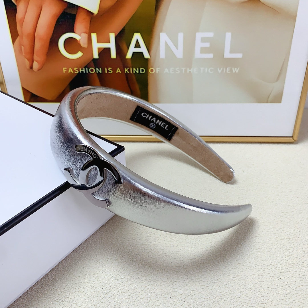 NO:281019,Chanel Xiaoxiang Chanel headband titanium steel logo simple headband versatile temperament must-in-one item for fairy Treasure style Close eyes recommended (single) hair accessories, hairpins, chanel, hairpins19860909chanel小香 chanel发箍 钛钢logo简约发箍 气质百搭小仙女必入单品 宝藏款 闭眼入推荐款（单个）发饰,发夹,chanel,hairpins,accessory