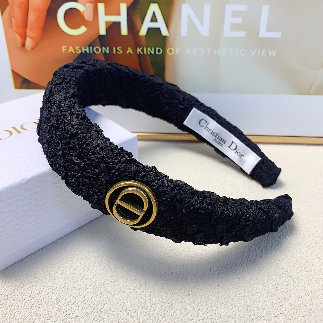 NO:281809,Dior Dior hairband New logo light luxury style hairband Daily exquisite items All-match temperament and versatile little fairy must-have items Full of celebrity style ~ Treasure style Close eyes Recommended style (single) hair accessories, hairpins, dior, dior, hairpins19860909Dior迪奥 Dior发箍 新款logo轻奢风发箍 日常精致小单品 气质百搭小仙女必入单品 名媛风十足～宝藏款 闭眼入推荐款（单个）发饰,发夹,dior,dior,hairpins,accessory