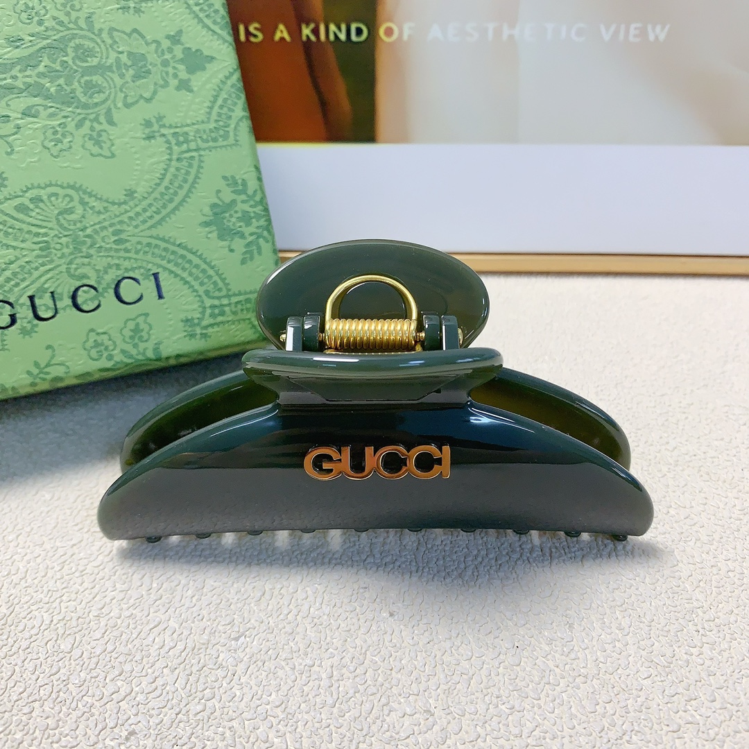 NO:281821,GUCCI Gucci Gucci clip titanium acetate steel logo clip versatile temperament, daily exquisite items, must-have items for fairies, treasure style, recommended style for closed eyes (single with hairband box) hair accessories, hairpins, gucci, gucci, hairpins19860909GUCCI古驰 Gucci抓夹 醋酸钛钢logo抓夹 气质百搭 日常精致小单品 小仙女必入单品 宝藏款 闭眼入推荐款（单个配发箍盒）发饰,发夹,gucci,gucci,hairpins,accessory