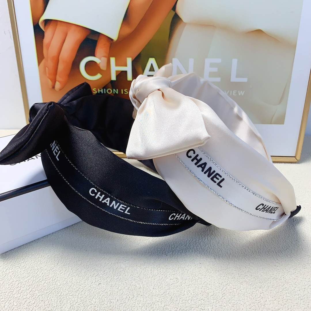 NO:282004,Chanel Xiaoxiang Chanel headband New bow logo headband Temperament versatile little fairy must-have item Treasure style Close eyes recommended (single) hair accessories, hairpins, chanel, hairpins19860909chanel小香 chanel发箍 新款蝴蝶结logo发箍 气质百搭小仙女必入单品 宝藏款 闭眼入推荐款（单个）发饰,发夹,chanel,hairpins,accessory