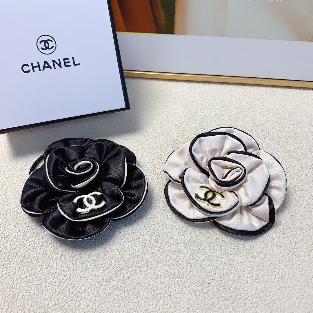 Chanel小香Chanel皮筋新款山茶花logo皮筋发圈日常精致小单品气质百搭小仙女必入单品宝藏款闭眼