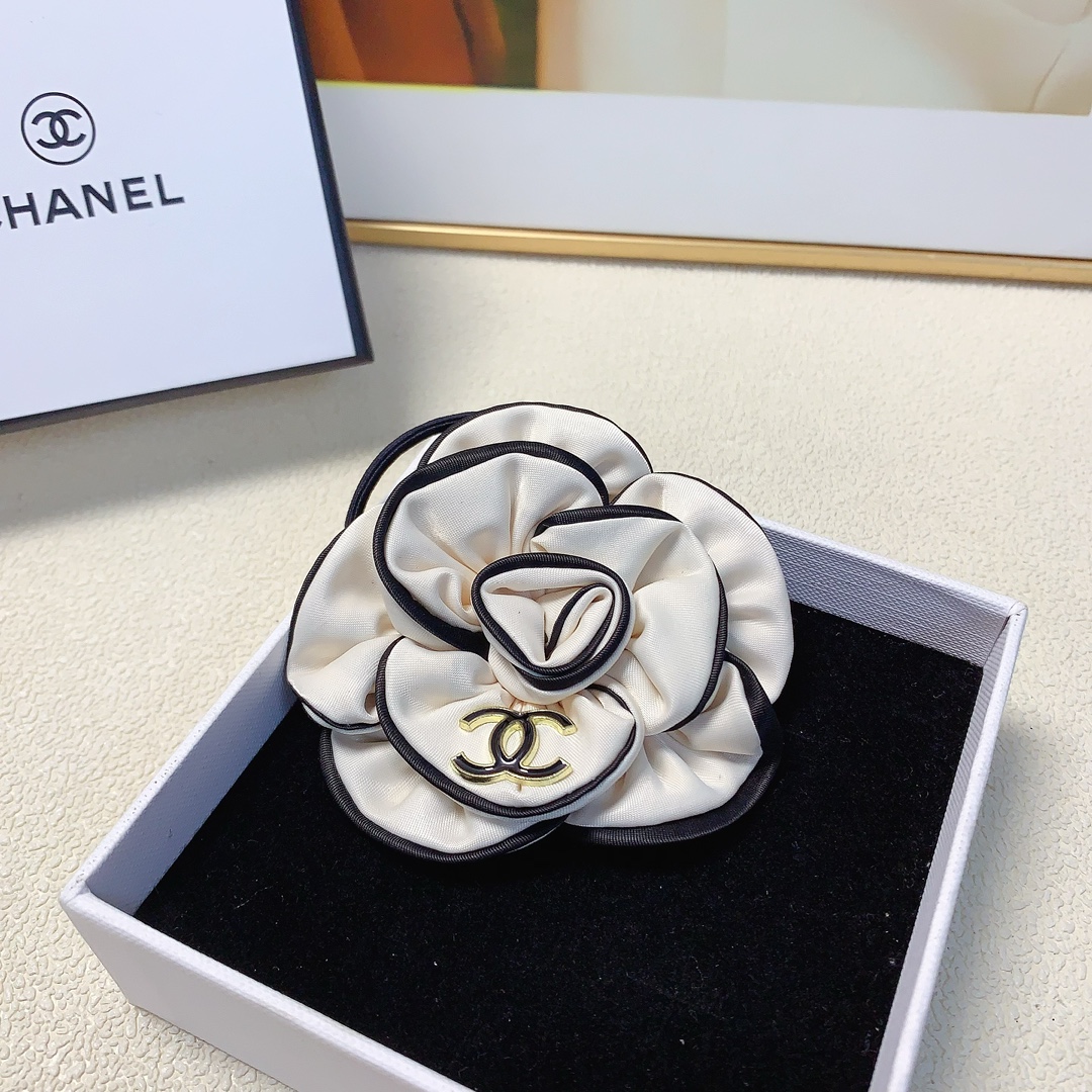 Chanel小香Chanel皮筋新款山茶花logo皮筋发圈日常精致小单品气质百搭小仙女必入单品宝藏款闭眼