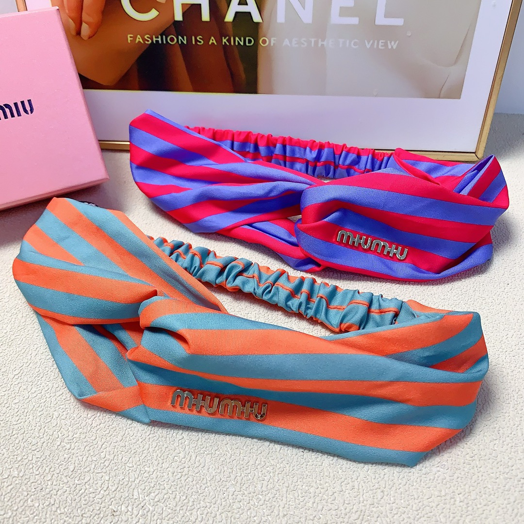 NO:282273,Miumiu Miumiu hairband New striped simple and fashionable hairband tied hairband must-have artifact for summer temperament versatile and fairy must-have items Treasure style Closed eyes Recommended style (single) hair accessories, hairpins, miumiu, hairpins19860909miumiu缪缪 miumiu发带 新款条纹简约时尚发带束发带夏日必备神器气质百搭小仙女必入单品 宝藏款 闭眼入推荐款（单个）发饰,发夹,miumiu,hairpins,accessory