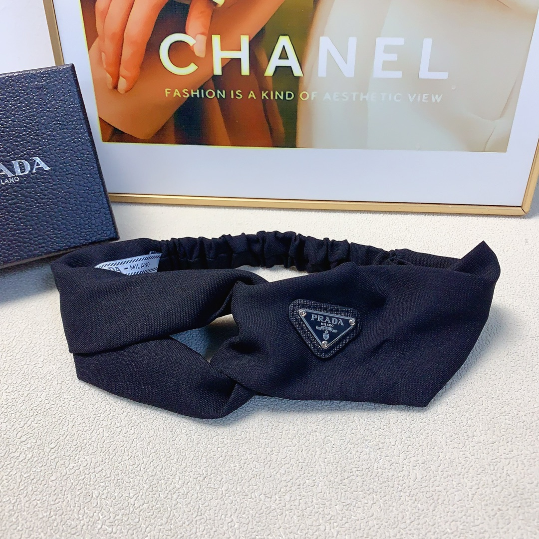 NO:282276,Prada Prada hairband New triangle brand simple and fashionable hairband tie hairband must-have artifact for summer temperament versatile little fairy must-in-one item Treasure model Close eyes recommended (single) hair accessories, hairpins, prada, prada, hairpins19860909Prada普拉达 Prada发带 新款三角牌简约时尚发带束发带夏日必备神器气质百搭小仙女必入单品 宝藏款 闭眼入推荐款（单个）发饰,发夹,prada,prada,hairpins,accessory