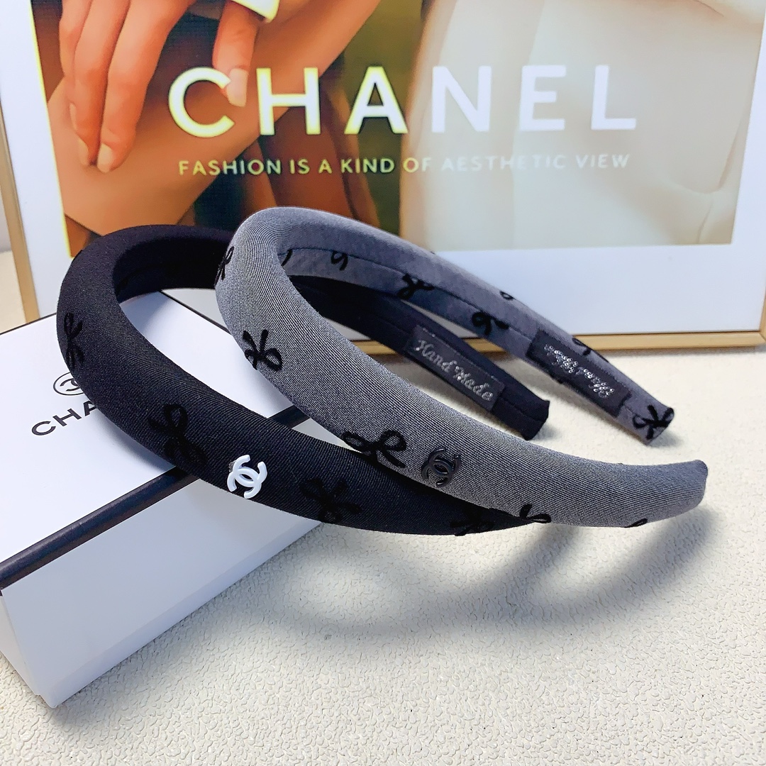 NO:282884,45 Chanel Xiaoxiang Chanel hairband New simple and light luxury style hairband temperament versatile little fairy must-enter single product full of celebrity style ~ treasure style closed eyes recommended (single) hairpins, hairpins, chanel, hairpins1986090945 chanel小香 chanel发箍 新款简约轻奢风发箍气质百搭小仙女必入单品名媛风十足～宝藏款 闭眼入推荐款（单个）发夹,发夹,chanel,hairpins,accessory
