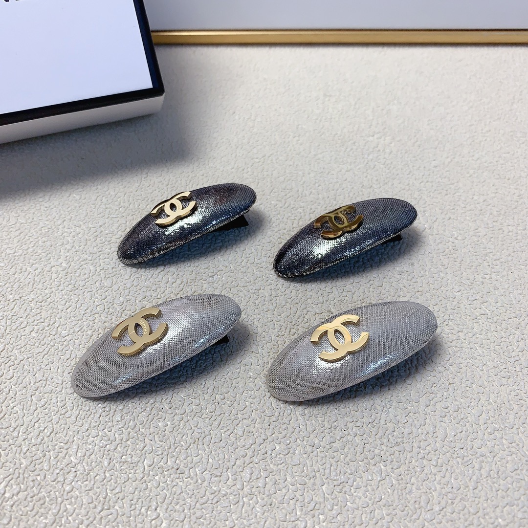 NO:283174,50 Chanel Xiaoxiang Chanel Hairpins Titanium Steel Logo Hairpins Pressing Clip Edge Clip Bangs Clip Daily exquisite small items Temperament versatile little fairy must-have items Treasure model Closed eyes Recommended (one pair) Hairpins, hairpins, chanel, hairpins1986090950 chanel小香 chanel发夹 钛钢logo发夹压夹边夹刘海夹日常精致小单品 气质百搭小仙女必入单品 宝藏款 闭眼入推荐款（一对）发夹,发夹,chanel,hairpins,accessory