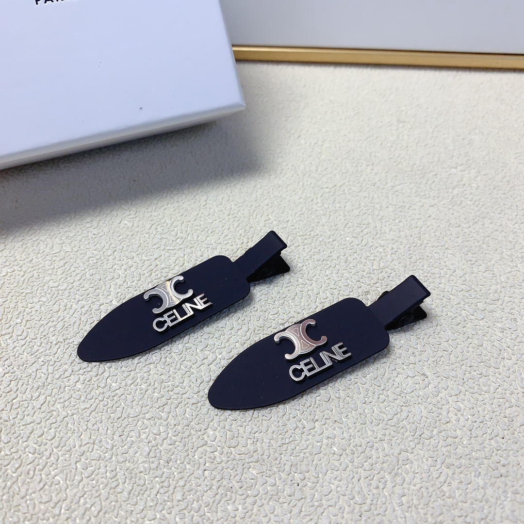 NO:283139,50 celine Arc de Triomphe hairpin titanium steel logo shovel clip edge clip bang clip daily exquisite small items, temperament versatile little fairy must-in item, treasure model, closed eyes recommended (one pair) hairpin, hairpin, celine, celine, hairpins1986090950 celine赛琳 凯旋门发夹 钛钢logo铲子夹压夹边夹刘海夹日常精致小单品 气质百搭小仙女必入单品 宝藏款 闭眼入推荐款（一对）发夹,发夹,celine,celine,hairpins,accessory