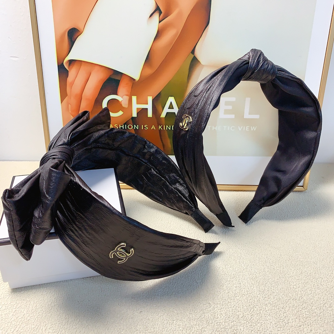NO:283912,45 Chane Xiaoxiang Chanel hairband New logo light luxury style hairband temperament versatile little fairy must-enter single product full of celebrity style ~ treasure style closed eyes recommended (single) hairpins, hairpins, chanel, hairpins1986090945 chane小香 chanel发箍 新款logo轻奢风发箍气质百搭小仙女必入单品名媛风十足～宝藏款 闭眼入推荐款（单个）发夹,发夹,chanel,hairpins,accessory