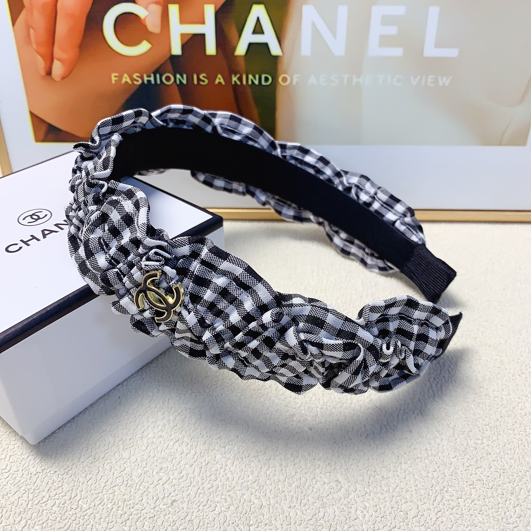 NO:283915,50 Chane Xiaoxiang Chanel hairband, wrinkled plaid logo, light luxury style hairband, temperament versatile, little fairy must-have single product, full of celebrity style ~ treasure style, closed eyes and recommended style (single) hairpins, hairpins, chanel, hairpins1986090950 chane小香 chanel发箍 褶皱格子logo轻奢风发箍气质百搭小仙女必入单品名媛风十足～宝藏款 闭眼入推荐款（单个）发夹,发夹,chanel,hairpins,accessory