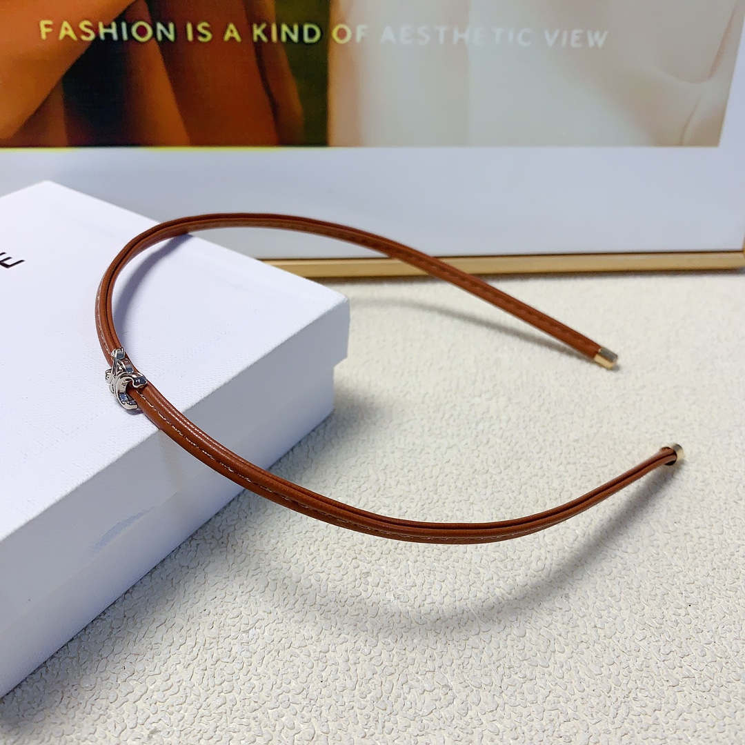 NO:284283,40 celine celine hairband narrow version Arc de Triomphe light luxury style hairband temperament versatile little fairy must-enter single product full of celebrity style ~ treasure style closed eyes recommended (single) hairpins, hairpins, celine, celine, hairpins1986090940 celine赛琳 celine发箍 窄版凯旋门轻奢风发箍气质百搭小仙女必入单品名媛风十足～宝藏款 闭眼入推荐款（单个）发夹,发夹,celine,celine,hairpins,accessory