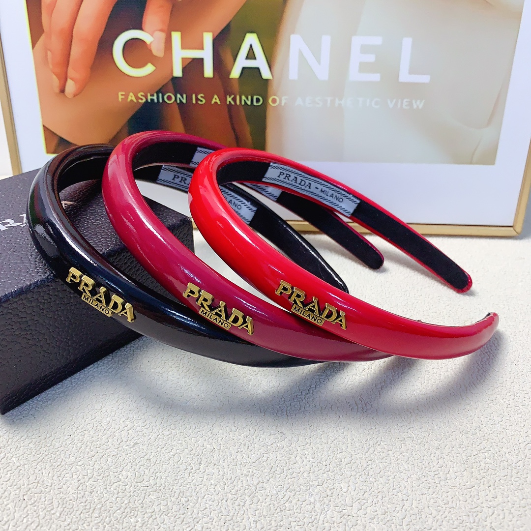 NO:284783,45 rada rada hairband narrow version simple logo hairband European and American style versatile daily exquisite small items must-in-place items for fairies Treasure style recommended style for closed eyes (single) hairpins, hairpins, prada, prada, hairpins1986090945 rada普拉达 rada发箍 窄版简约logo发箍欧美风气质百搭 日常精致小单品 小仙女必入单品 宝藏款 闭眼入推荐款（单个）发夹,发夹,prada,prada,hairpins,accessory