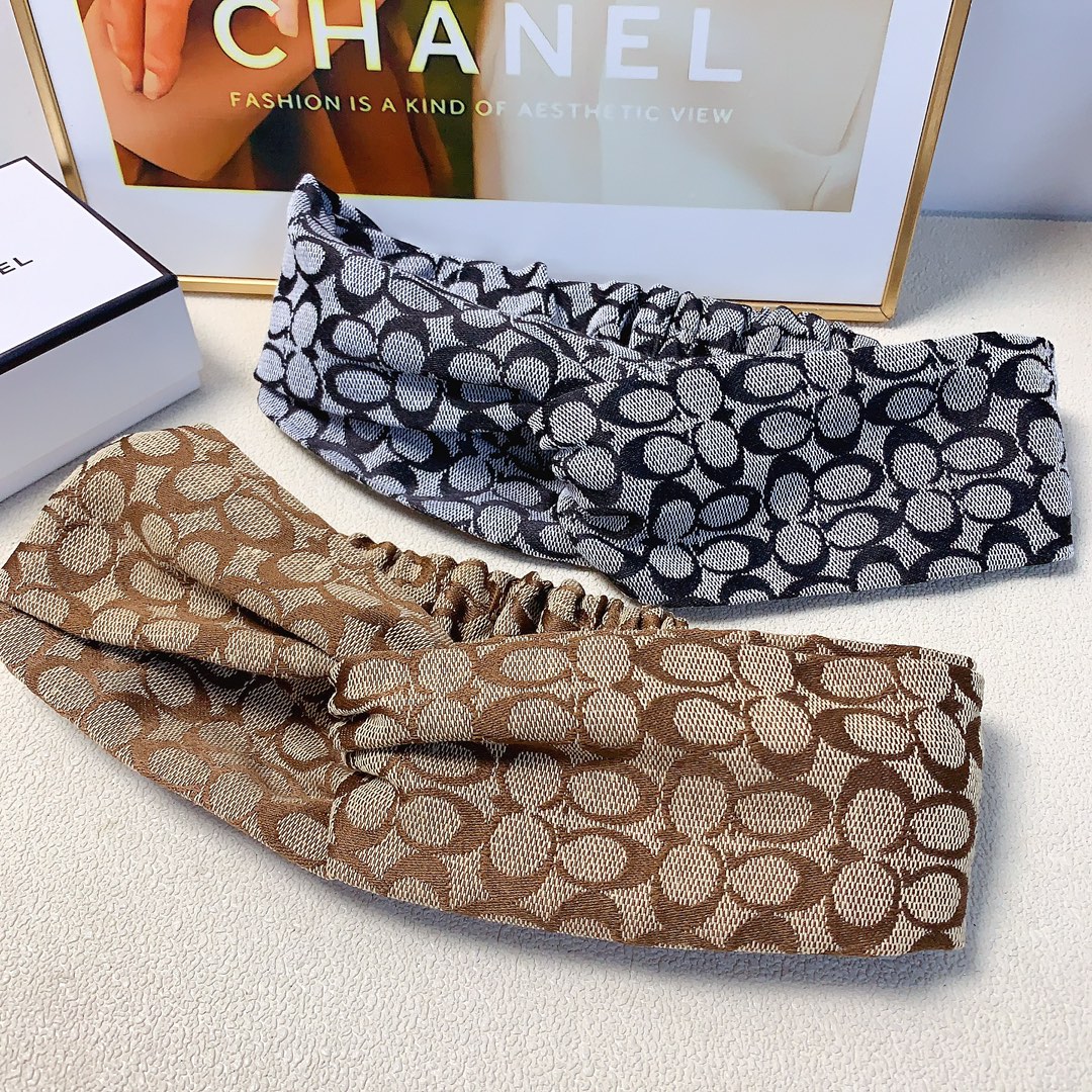 NO:285168,50 coach Coach hairband simple and fashionable hairband tie hairband essential artifact temperament versatile little fairy must-in-one item Treasure model Close eyes recommended (single) hairpins, hairpins, coach, coach, hairpins1986090950 coach蔻驰发带 简约时尚发带束发带必备神器气质百搭小仙女必入单品 宝藏款 闭眼入推荐款（单个）发夹,发夹,coach,coach,hairpins,accessory