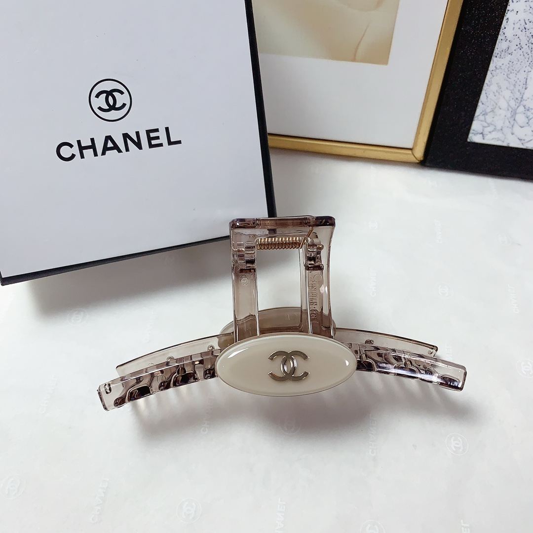 chanel pequeño, pinza para el pelo con logo de acrílico simple, elegante y versátil, pequeño accesorio diario, impresci…