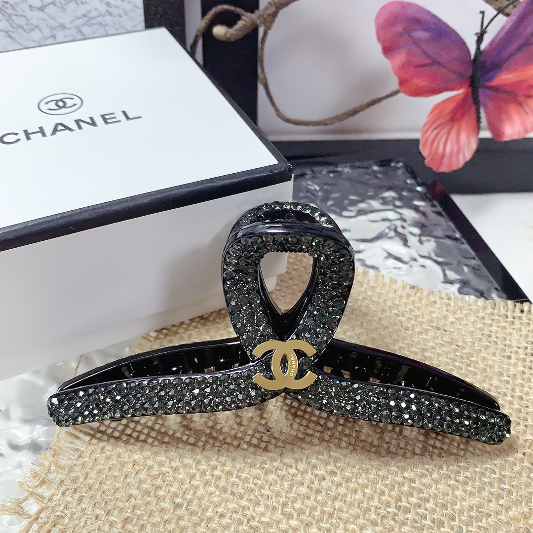 chanel pequeño, Saint Laurent colección, chanel pinza para el cabello, cristal checo, pinza de logotipo lleno de diaman…