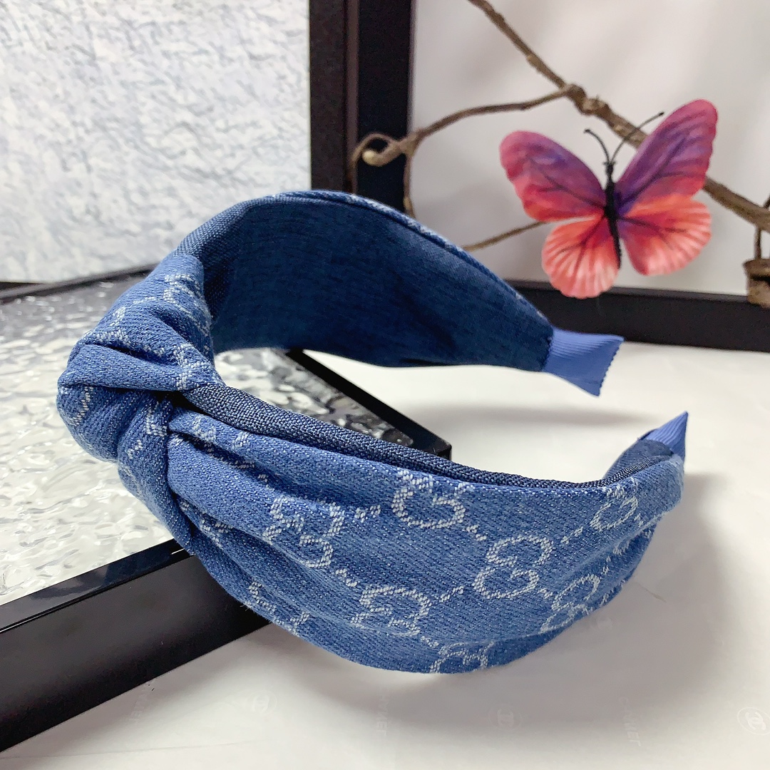 NO:300846,45 Gucci Gucci hairband Classic presbyterian logo light luxury style hairband temperament versatile little fairy must-apply single product full of celebrity style ~ treasure style recommended style closed eyes (single hairpin, hairpin, gucci, gucci, gucci, hairpins1986090945 Gucci古驰 Gucci 发箍 经典老花logo轻奢风发箍气质百搭小仙女必入单品名媛风十足～宝藏款 闭眼入推荐款（单个发夹,发夹,gucci,gucci,hairpins,accessory