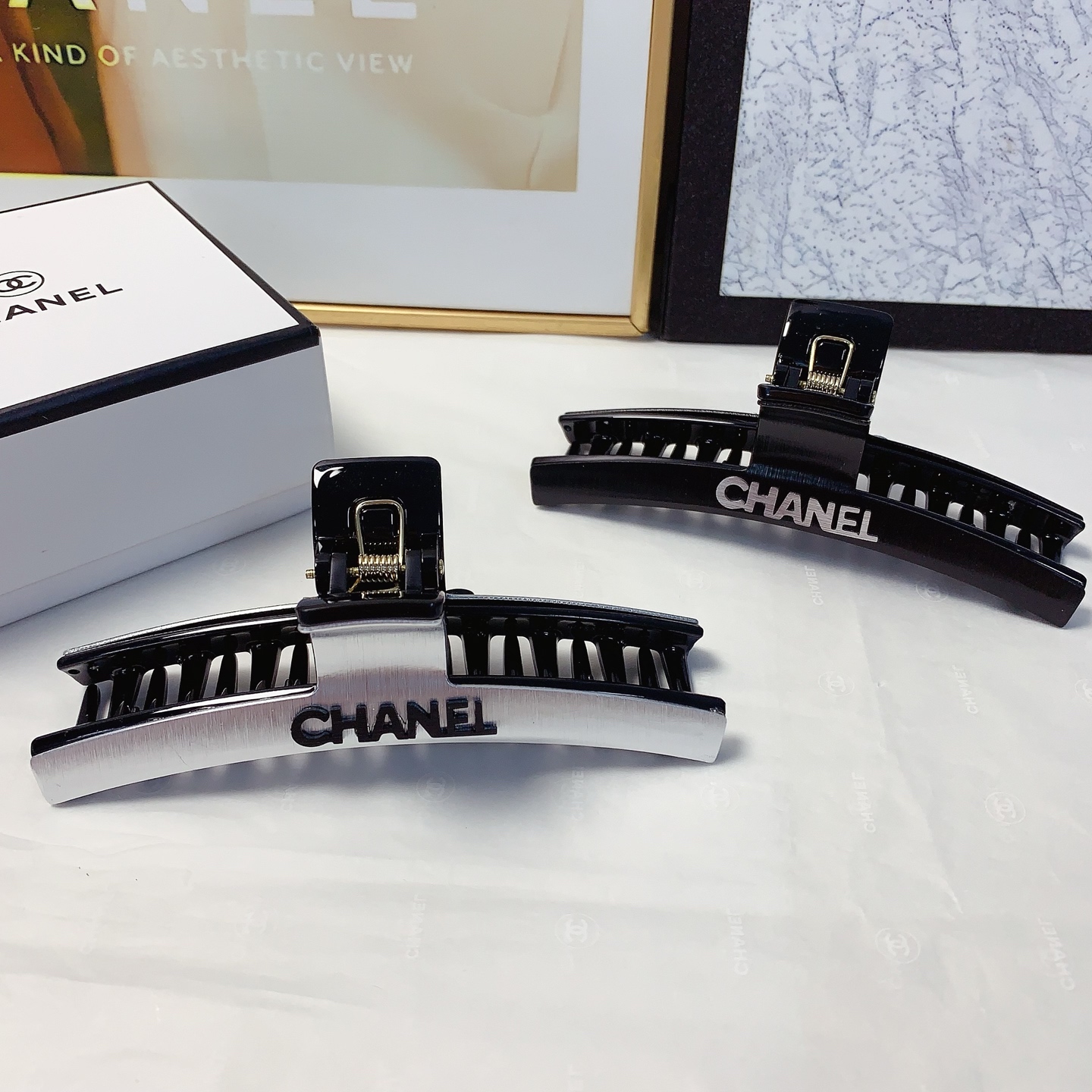 Chanel pequeño, horquilla Chanel, nueva pinza de acero de titanio, elegante y versátil, pequeño accesorio diario exquis…