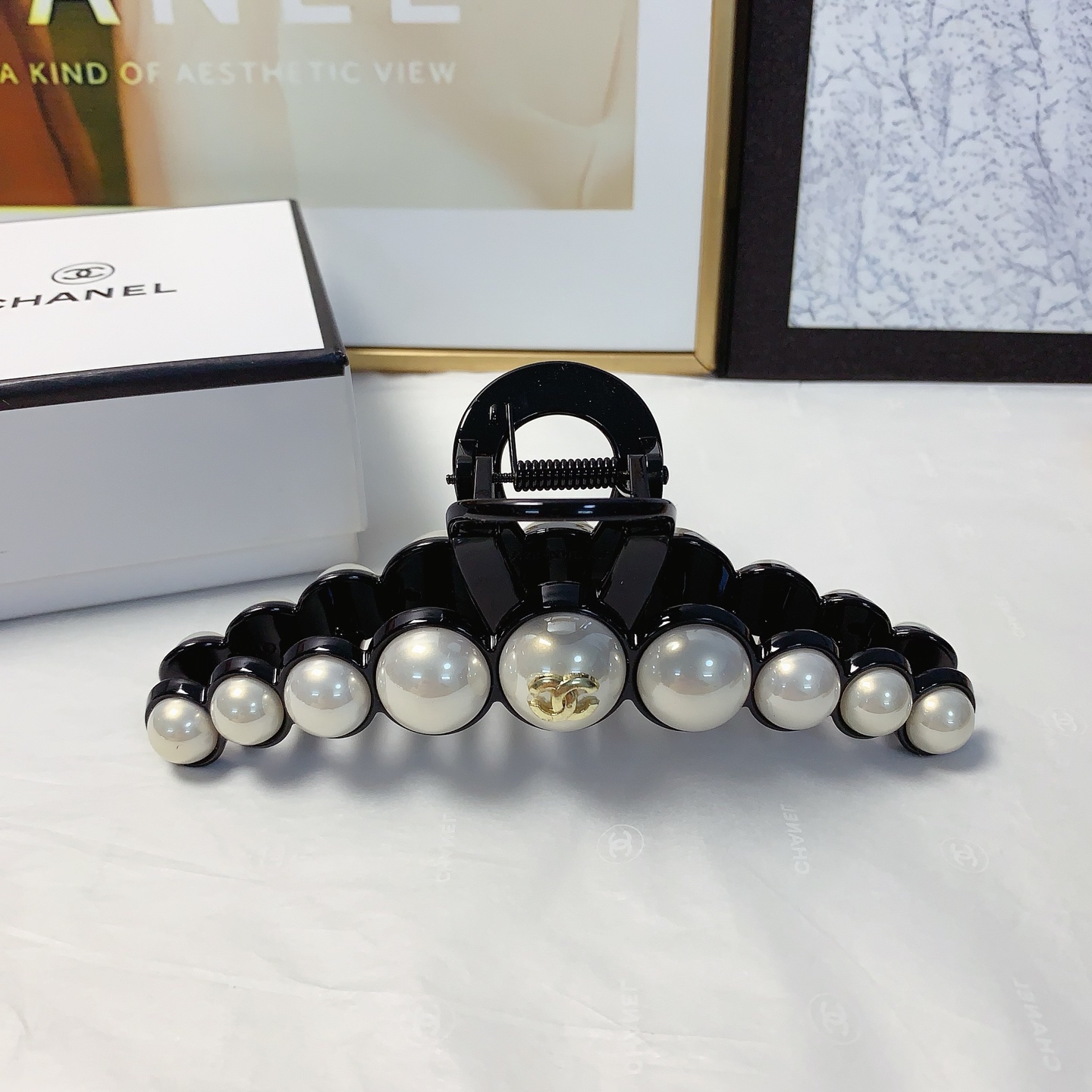 Horquilla Chanel, horquilla Chanel, pinza grande con logo de perlas, elegante y versátil, accesorio diario exquisito, i…
