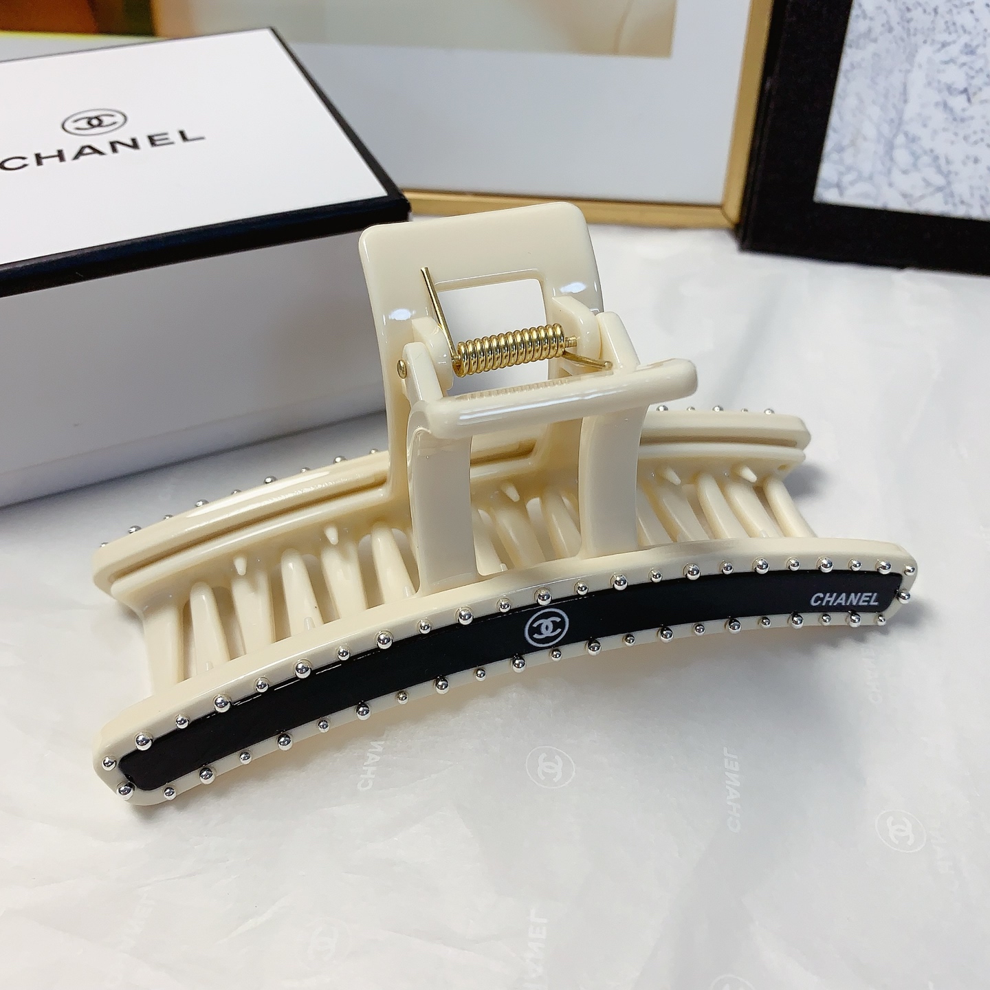 Miniatura 7
