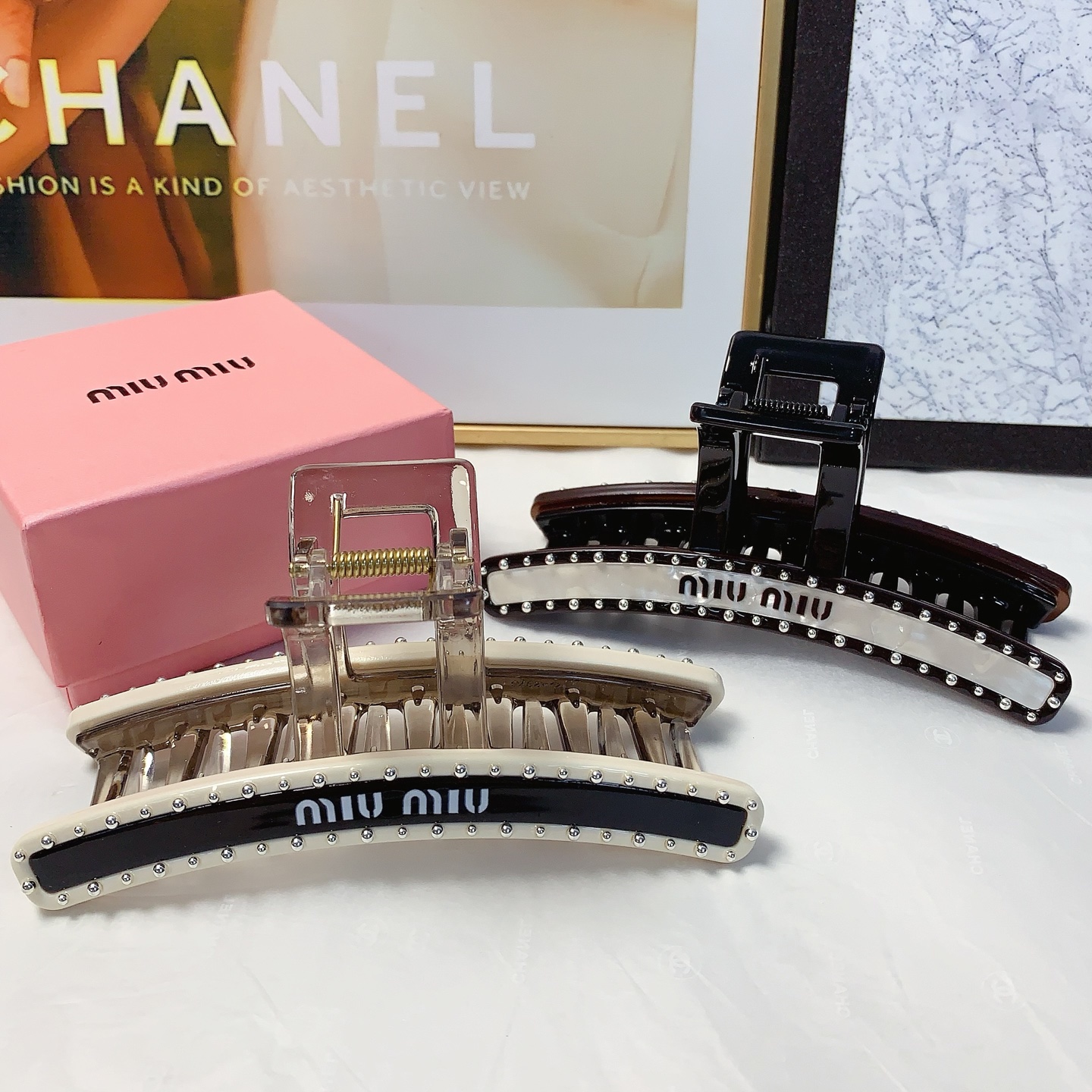 miumiu miumiu pinza para el cabello miumiu, pinza de acrílico con tachuelas hecha a mano de alta calidad, elegante y ve…