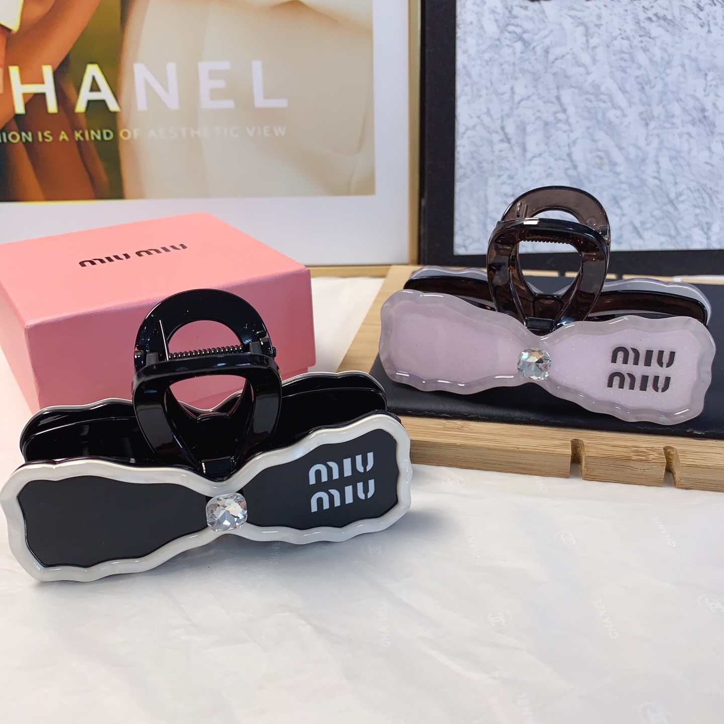 Miu Miu Miu Miu pinza para el cabello pinza de lazo de acetato, elegante y versátil, pequeño accesorio diario exquisito…