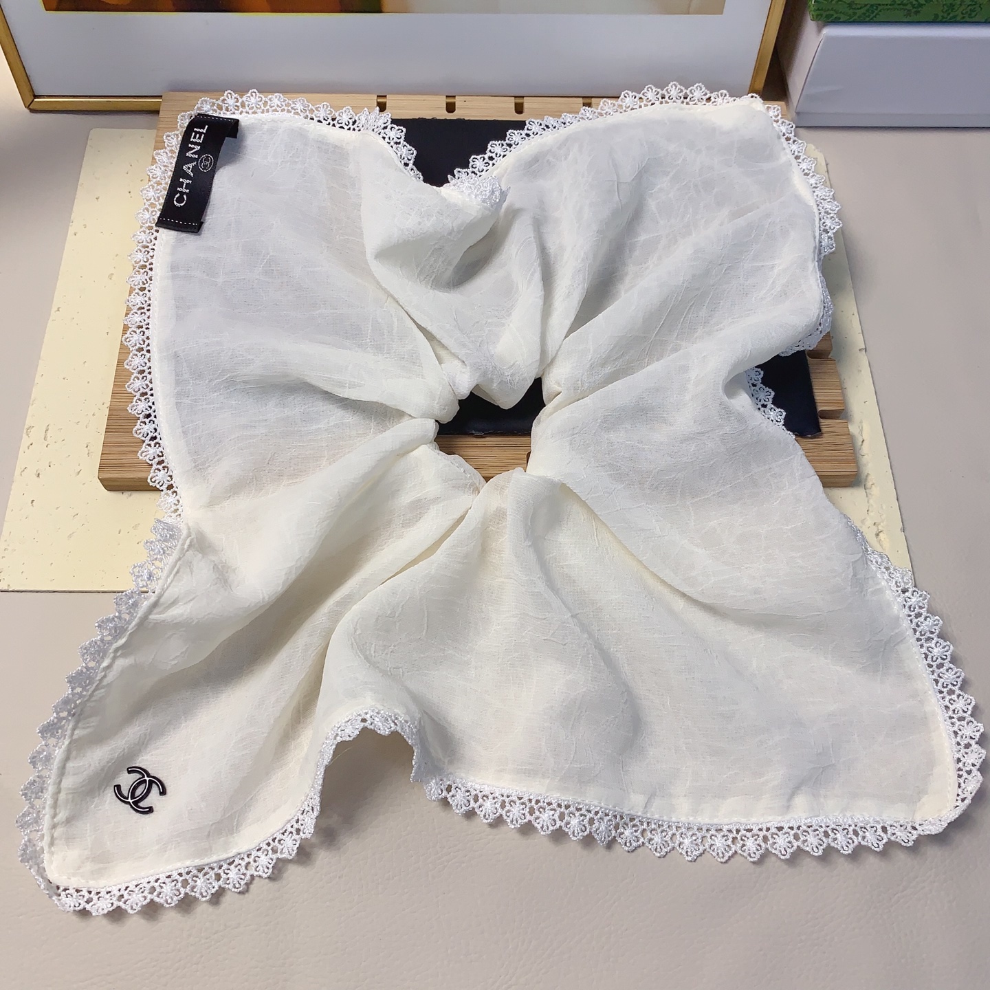  chanel小香
chanel皮筋
雪纺勾花边皮筋发圈气质百搭小仙女必入单品 宝藏款 闭眼入🥰推荐款（