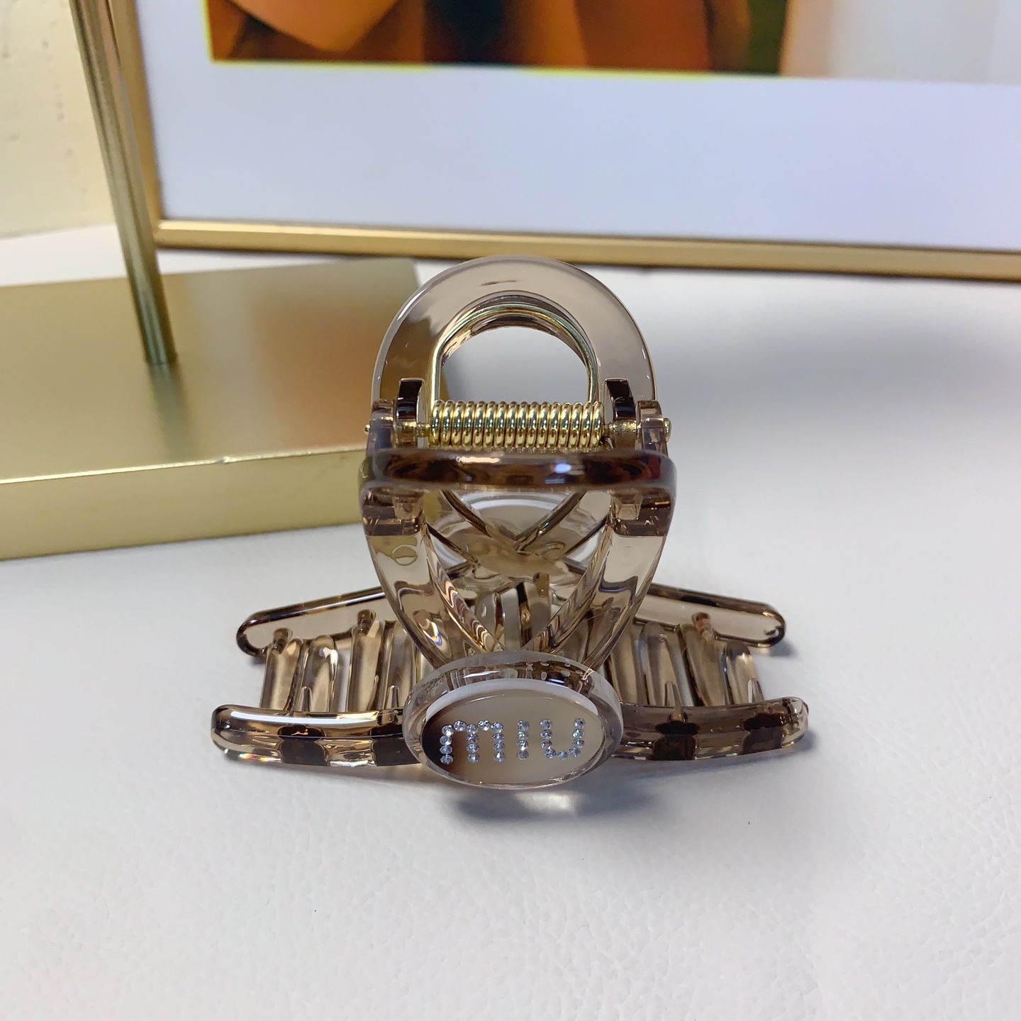 
miumiu缪缪
chanel小香抓夹
醋酸logo抓夹气质百搭日常精致小单品 小仙女必入单品 宝藏款