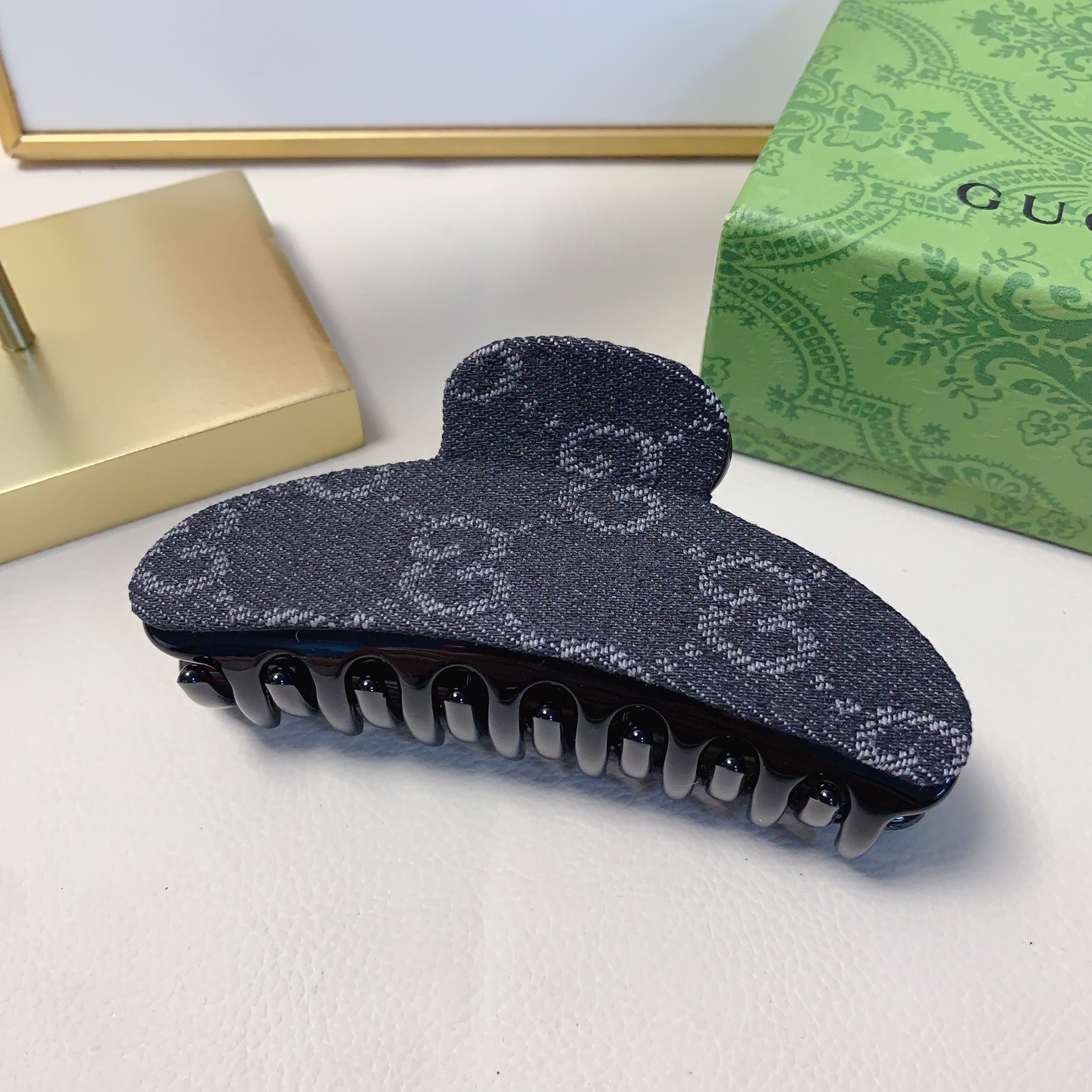 Gucci古驰 牛仔刺绣抓夹 気質百搭