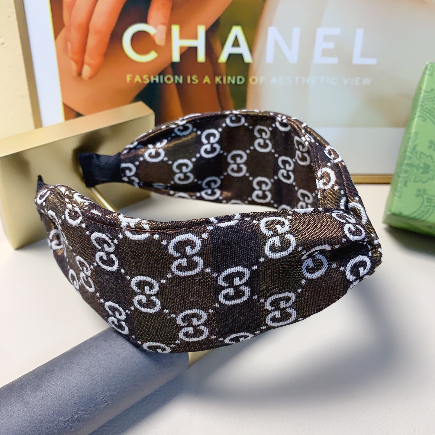 Gucci古驰 新款ロゴ軽奢風発箍 気質百搭アイテム