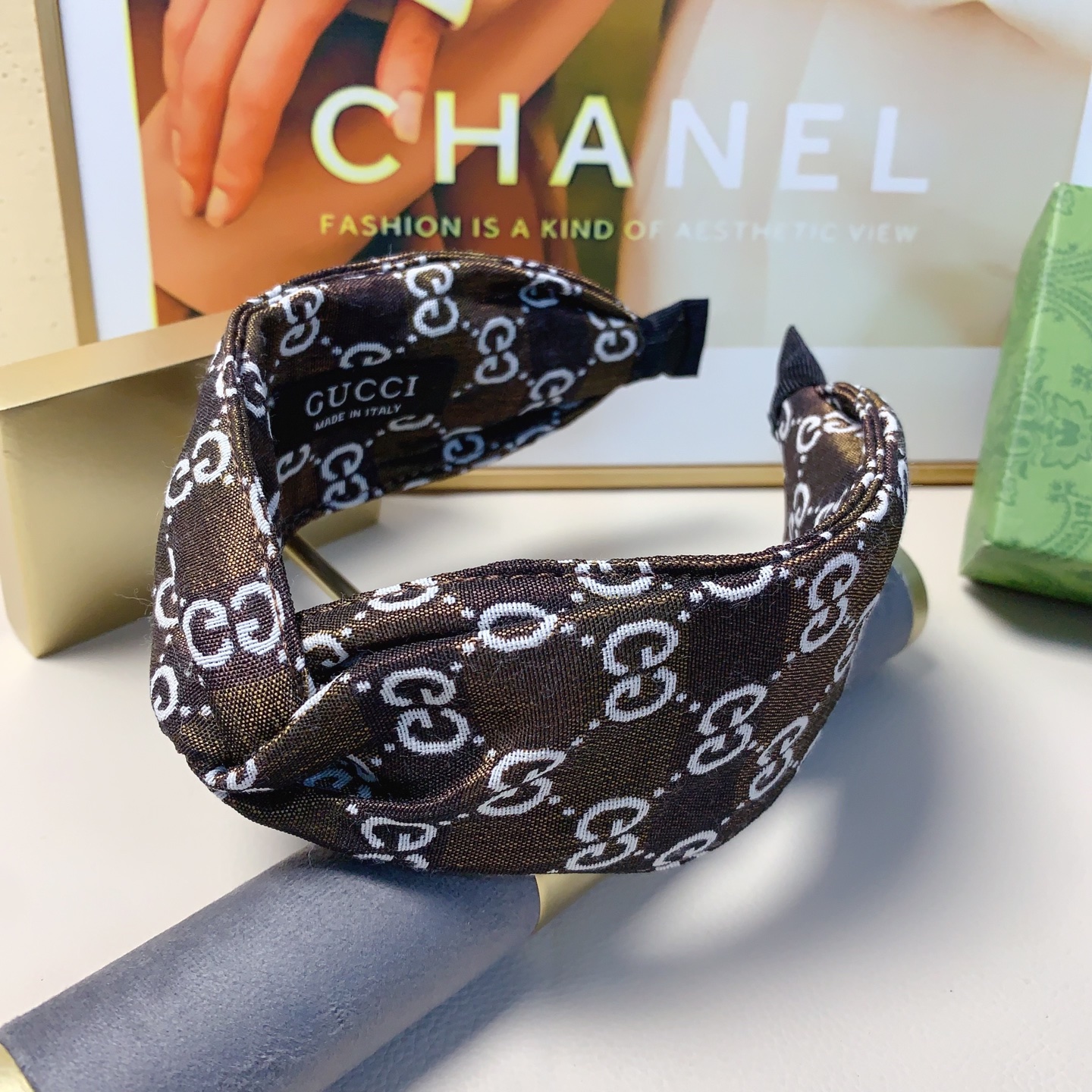 Gucci古驰 新款ロゴ軽奢風発箍 気質百搭アイテム