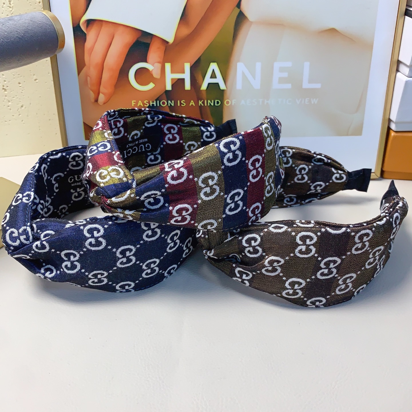 Gucci古驰 新款ロゴ軽奢風発箍 気質百搭アイテム