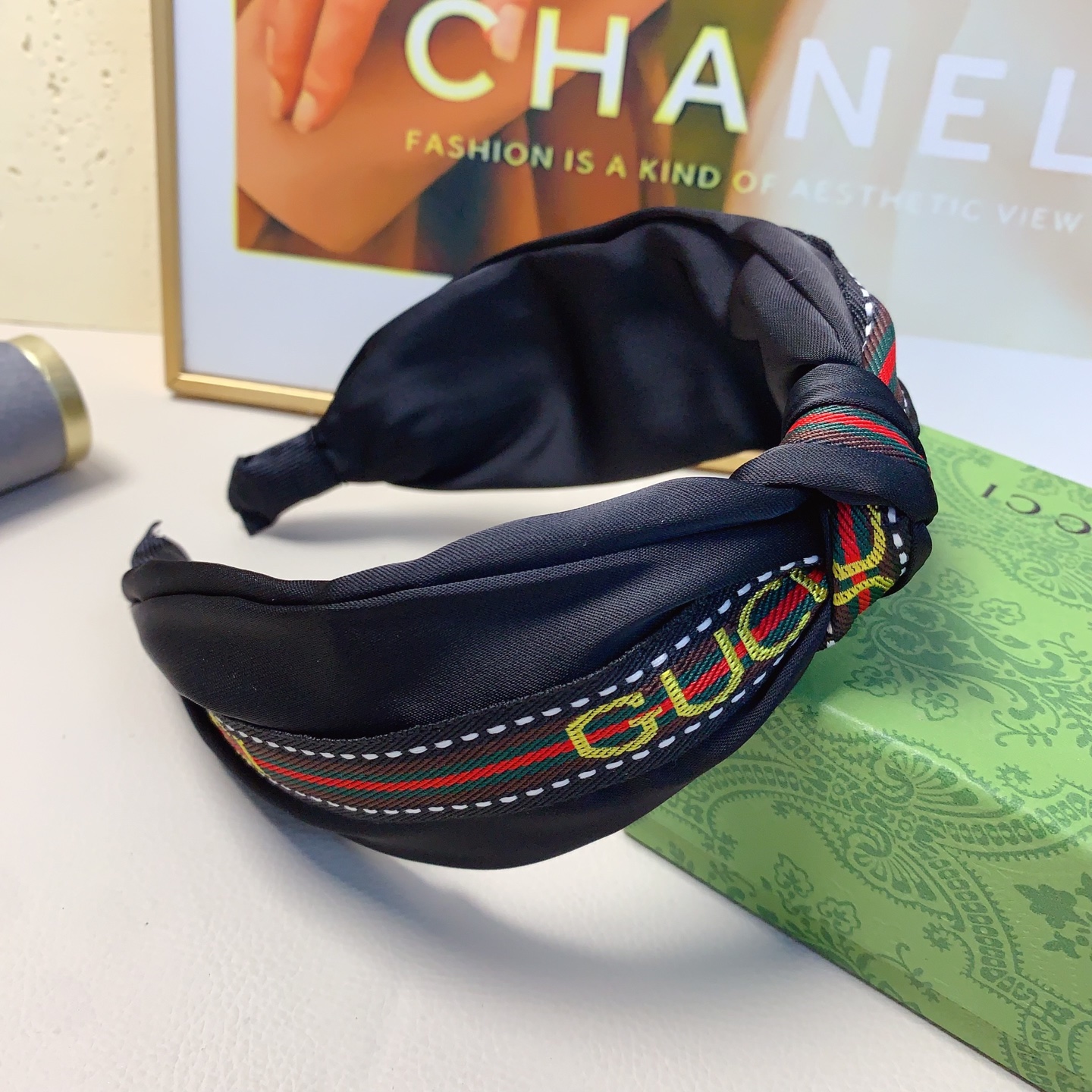 Gucci古驰発箍 - 织带刺绣ロゴの軽奢風デザイン