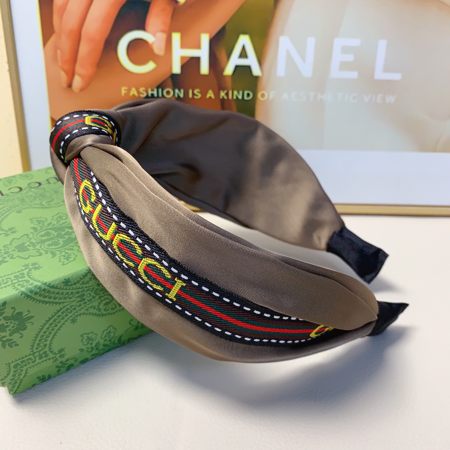 Gucci古驰発箍 - 织带刺绣ロゴの軽奢風デザイン