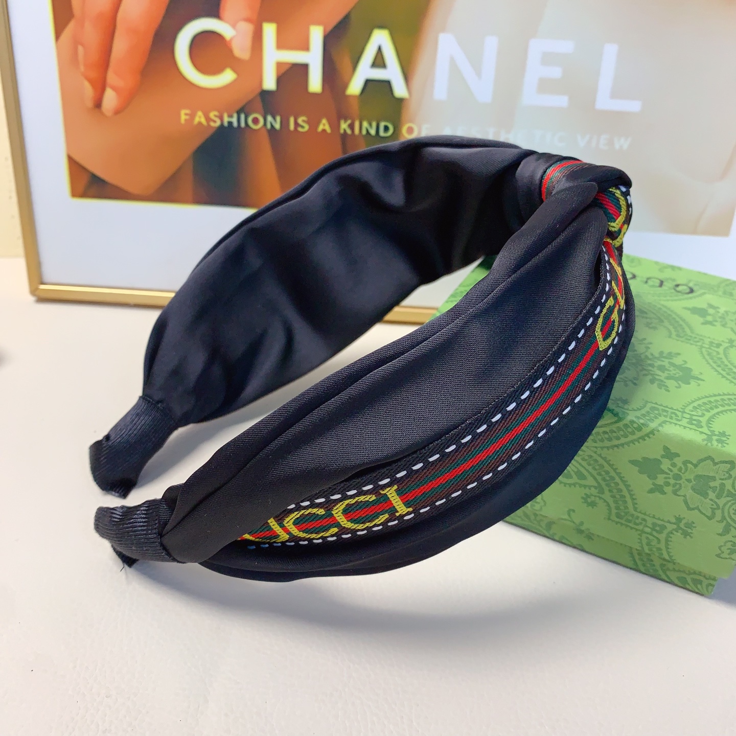 Gucci古驰発箍 - 织带刺绣ロゴの軽奢風デザイン