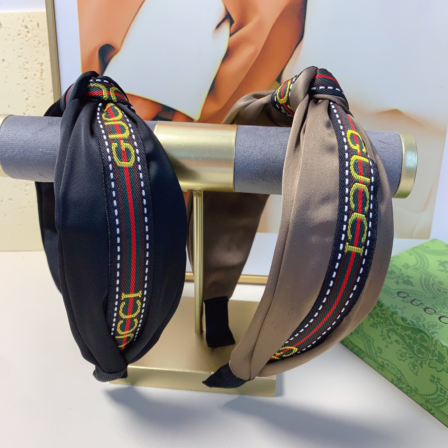 Gucci古驰発箍 - 织带刺绣ロゴの軽奢風デザイン