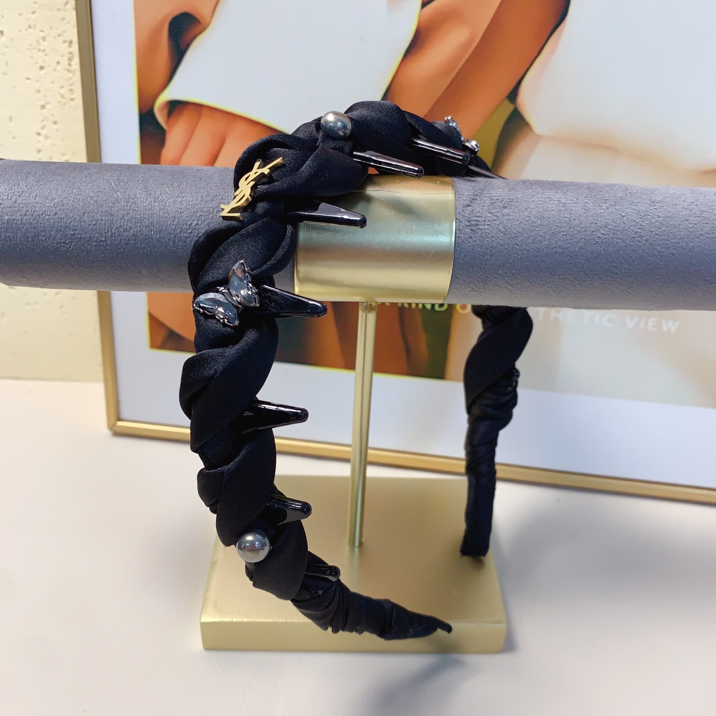 YSL Saint Laurent diadema, diadema de acero de titanio con logo, estilo lujoso, elegante y versátil, imprescindible par…