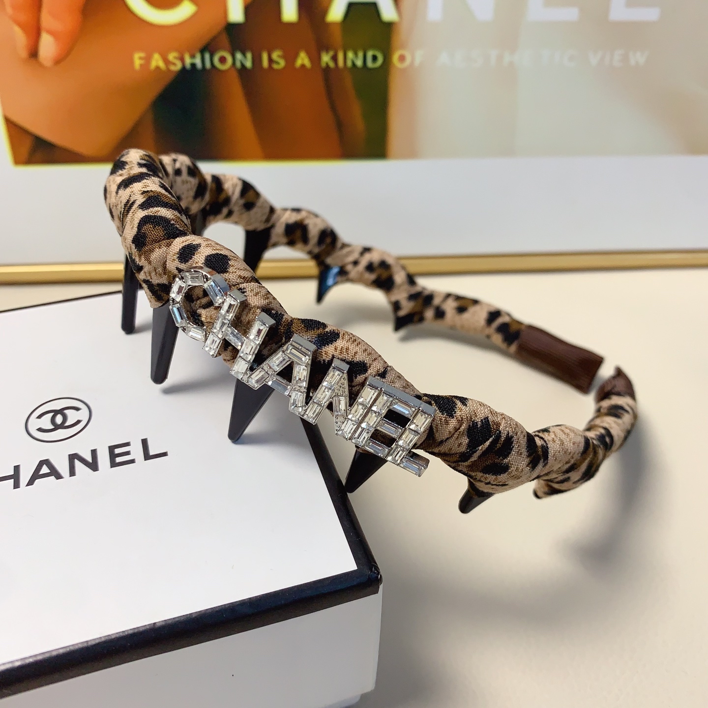 chanel小香chanel发箍豹纹捷克钻logo轻奢风发箍气质百搭小仙女必入单品名媛风十足～宝藏款 闭