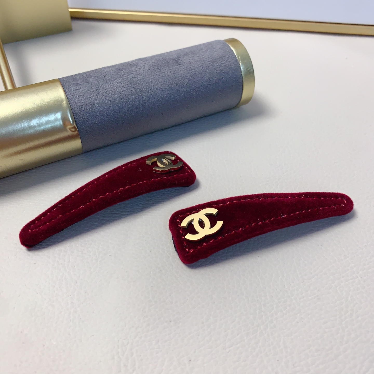 chanel小香chanel发夹丝绒钛钢logo压夹bb夹边夹日常精致小单品 气质百搭小仙女必入单品 宝
