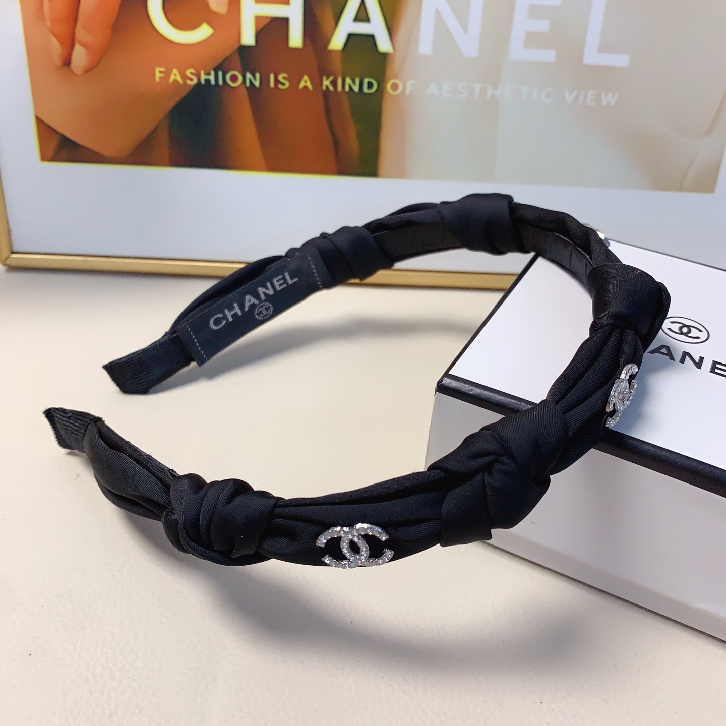 chanel小香chanel发箍窄版logo轻奢风发箍气质百搭小仙女必入单品名媛风十足～宝藏款 闭眼入🥰