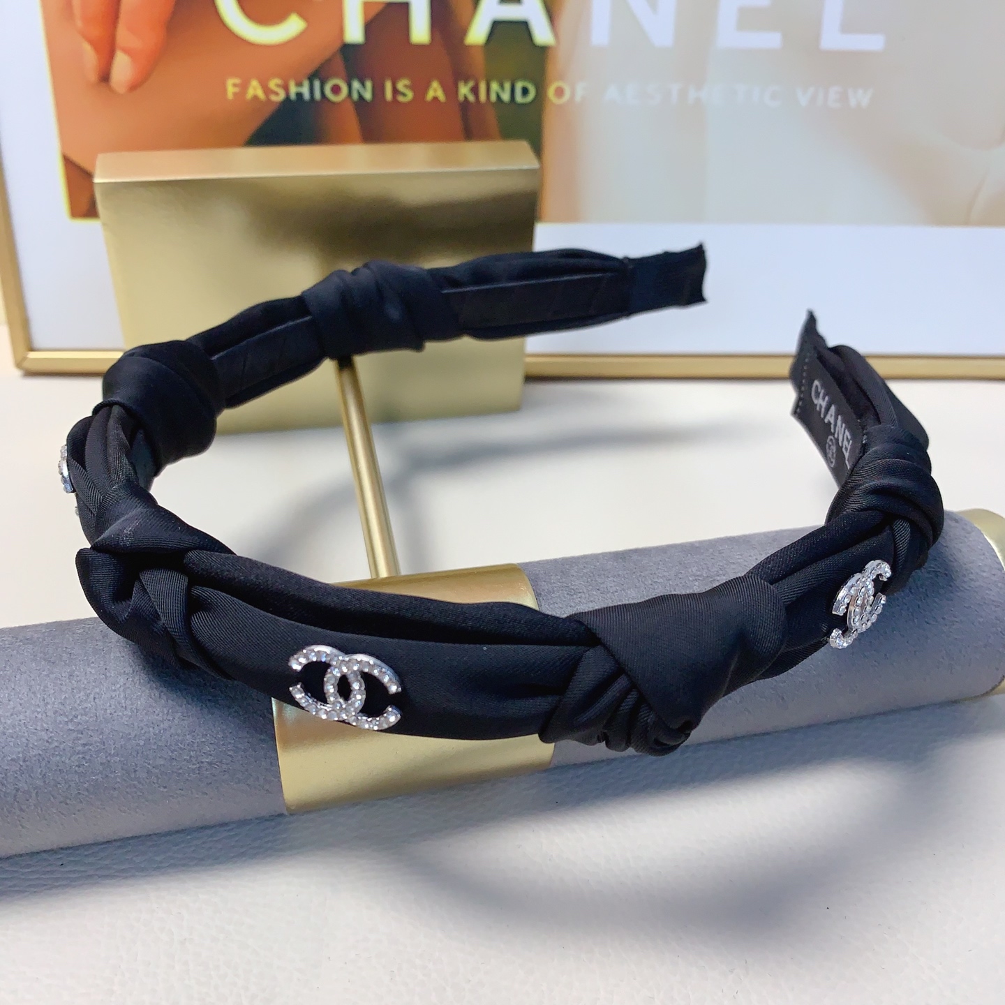 chanel小香chanel发箍窄版logo轻奢风发箍气质百搭小仙女必入单品名媛风十足～宝藏款 闭眼入🥰