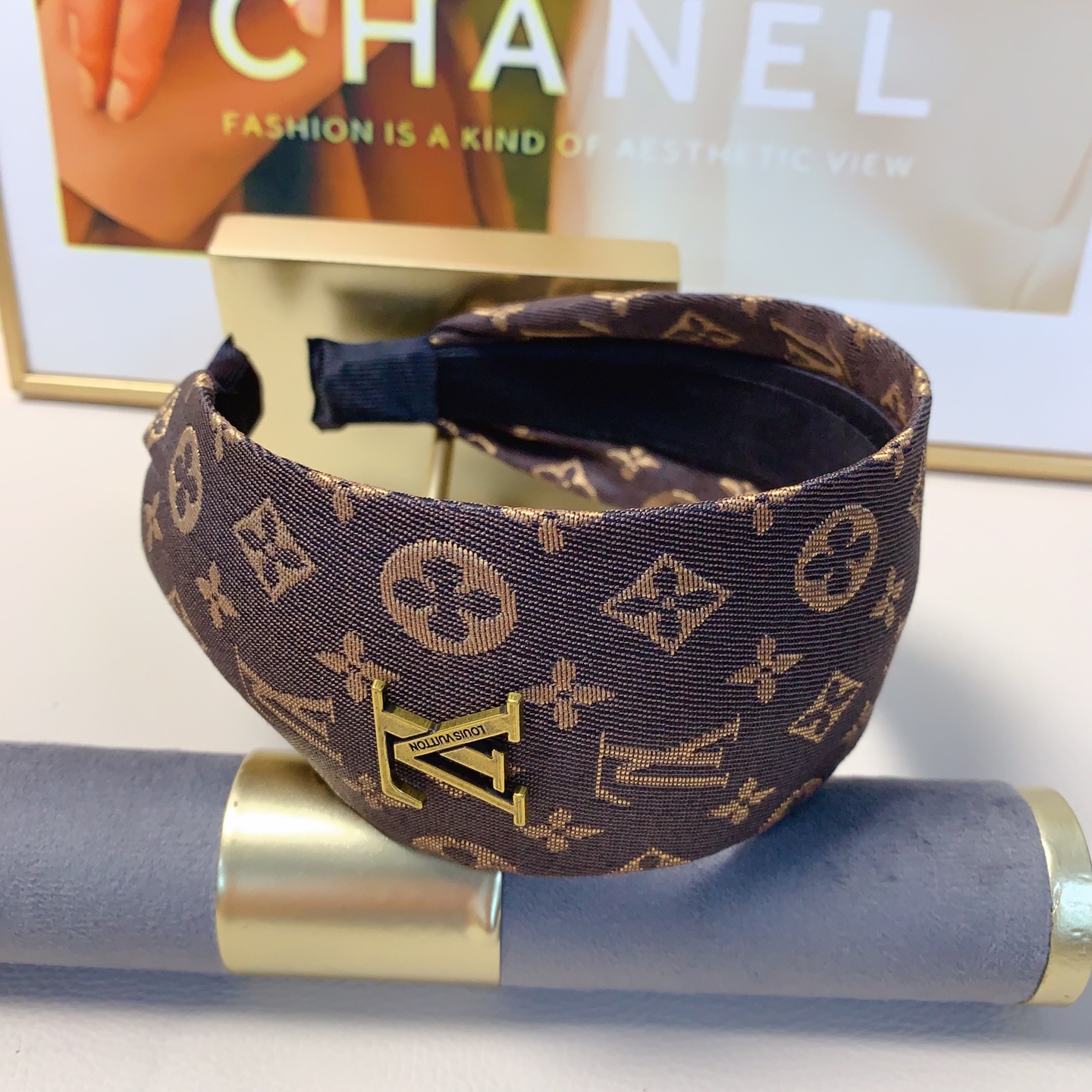 LV路易威登驴牌发箍宽版老花复古logo轻奢风发箍气质百搭小仙女必入单品名媛风十足～宝藏款 闭眼入🥰推荐
