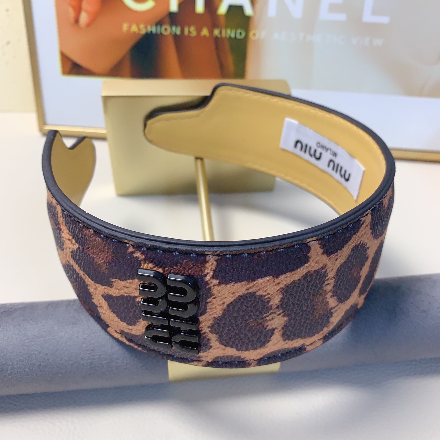 miumiu缪缪miumiu发箍豹纹logo轻奢风发箍气质百搭小仙女必入单品名媛风十足～宝藏款 闭眼入🥰