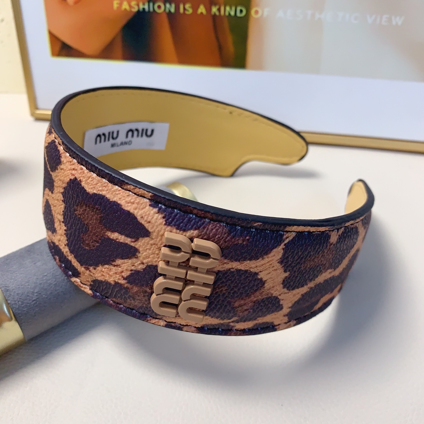 miumiu缪缪miumiu发箍豹纹logo轻奢风发箍气质百搭小仙女必入单品名媛风十足～宝藏款 闭眼入🥰