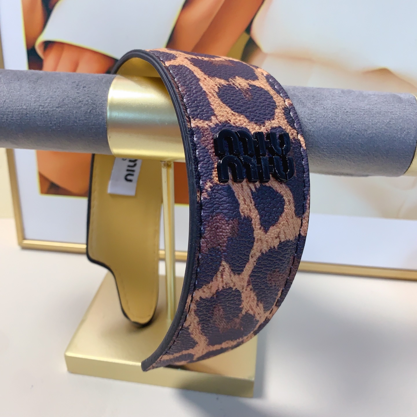 miumiu缪缪miumiu发箍豹纹logo轻奢风发箍气质百搭小仙女必入单品名媛风十足～宝藏款 闭眼入🥰