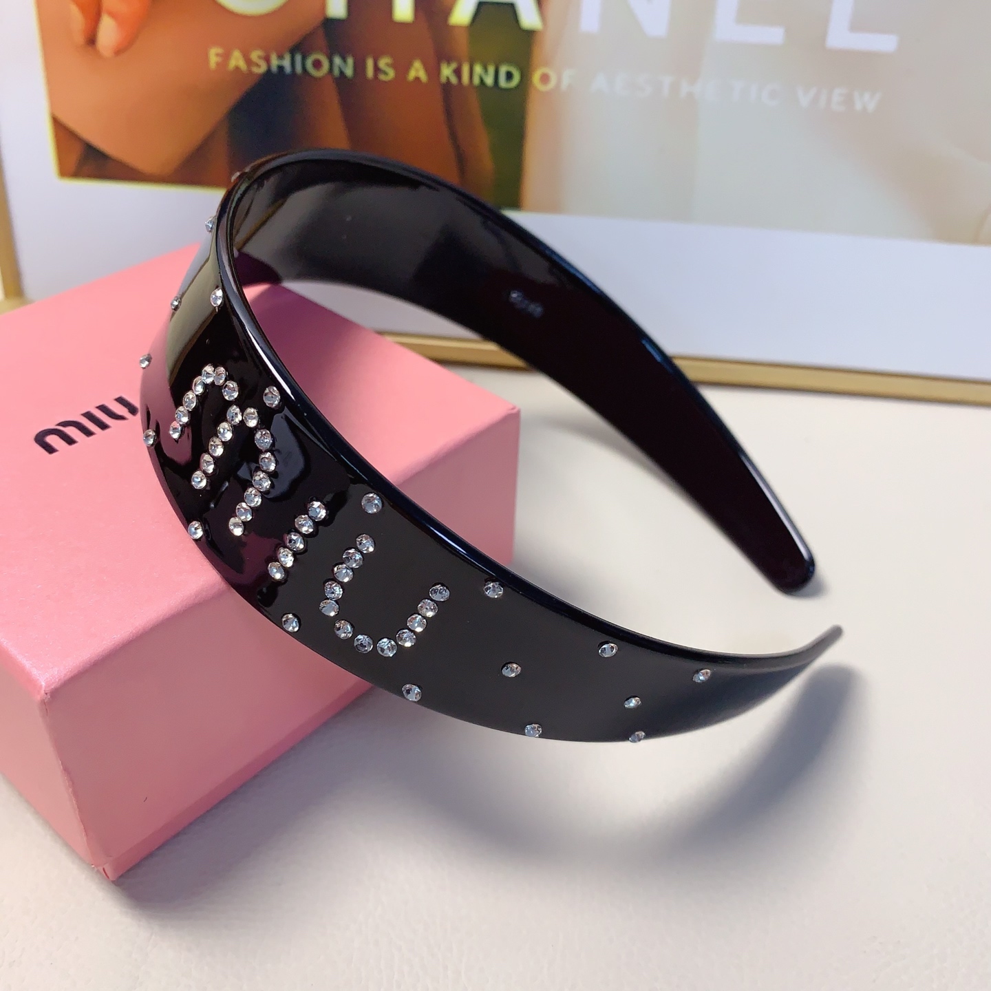 miumiu缪缪miumiu发箍树脂捷克钻轻奢风发箍气质百搭小仙女必入单品名媛风十足～宝藏款 闭眼入🥰推