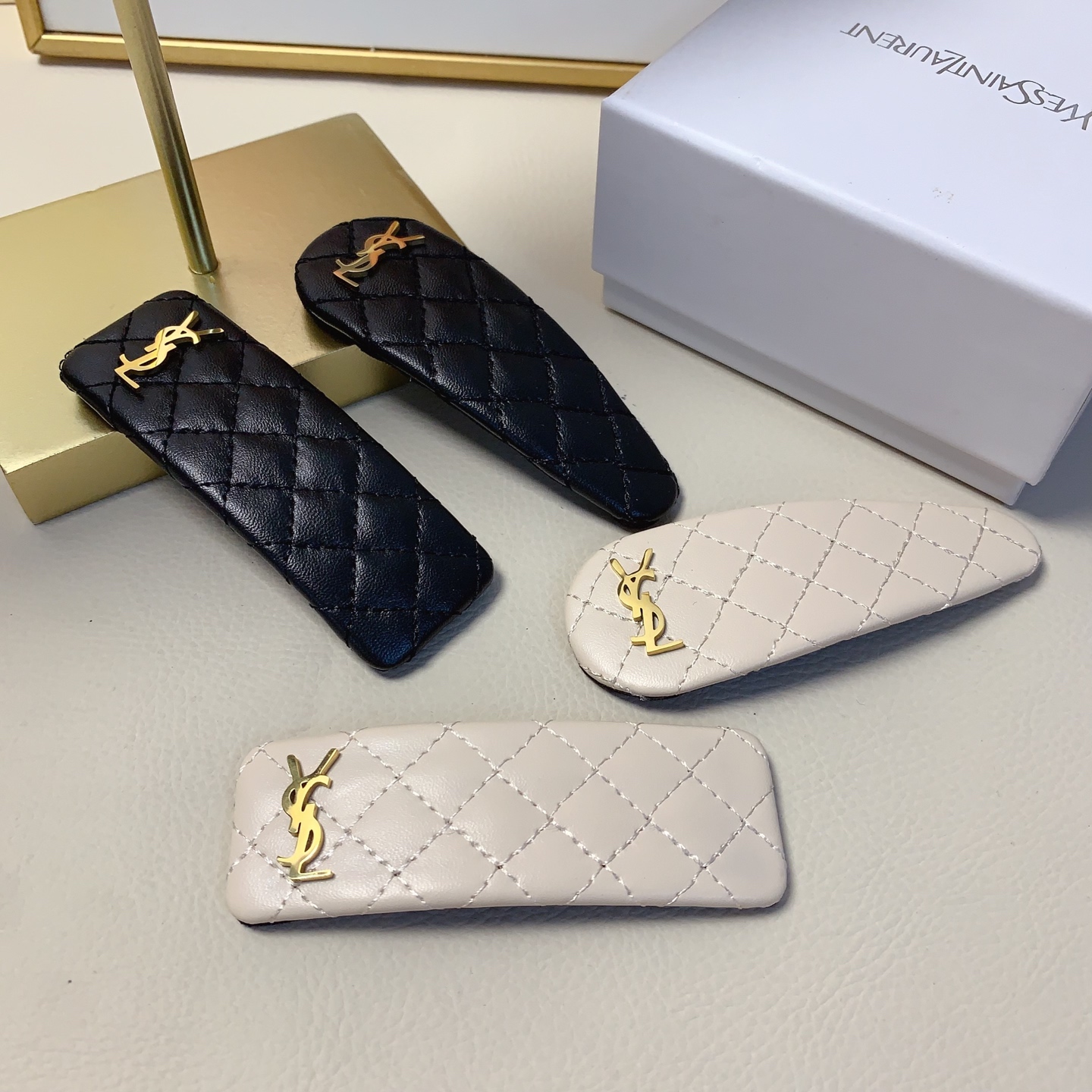 YSL Saint Laurent pinza para el pelo, pinza de rombos de acero de titanio, pinza pequeña, pinza lateral, pequeño acceso…