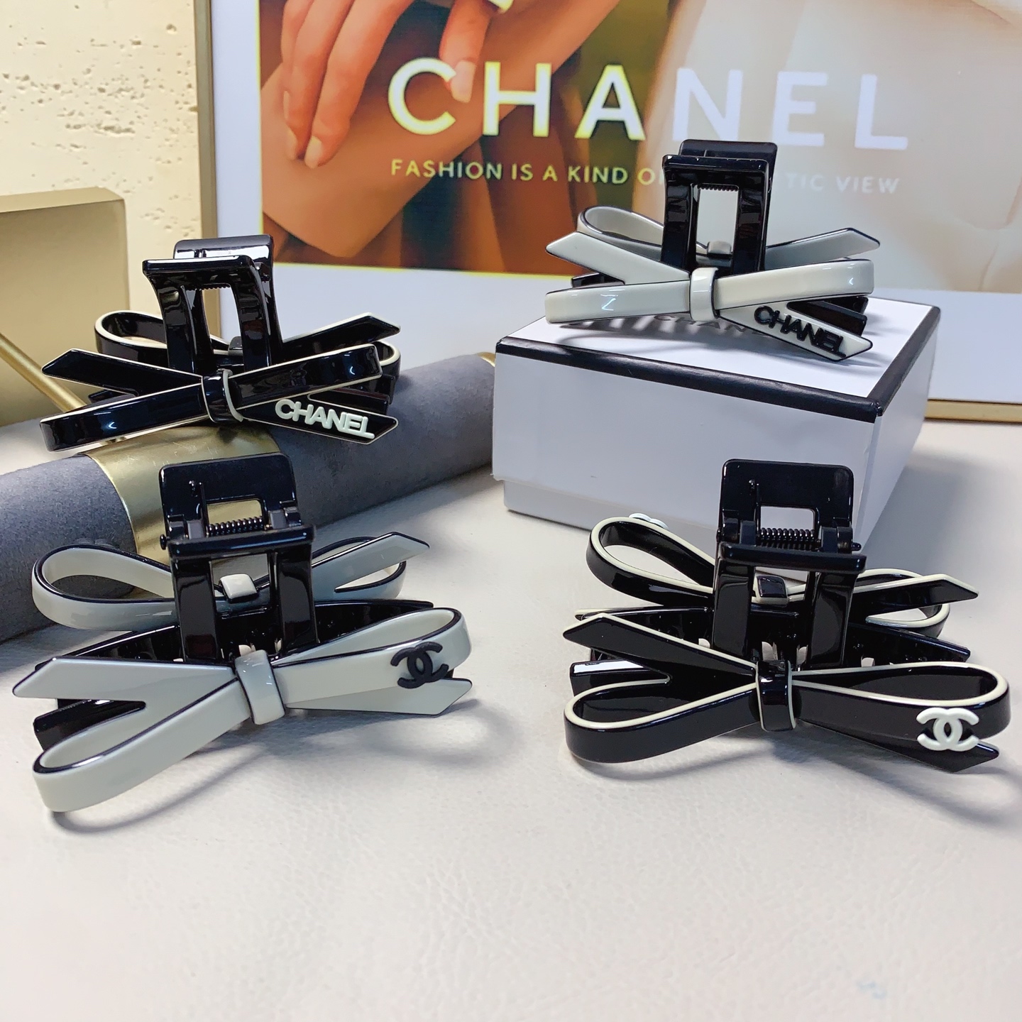 chanel 小香 chanel pinza para el pelo, pinza de acetato con lazo y logo, elegante y versátil, accesorio delicado para el …