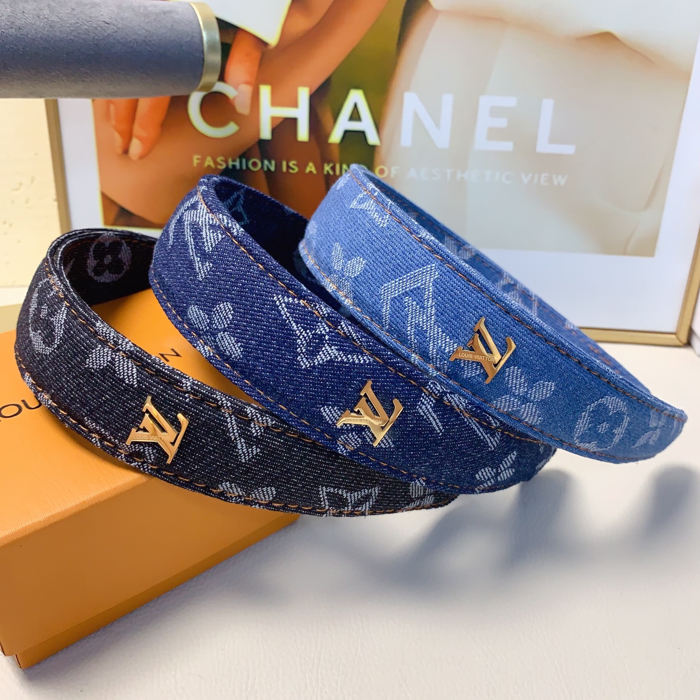 LV Louis Vuitton, diadema de marca de burro, diadema de lujo con logo de titanio y acero y tejido vaquero, elegante y v…